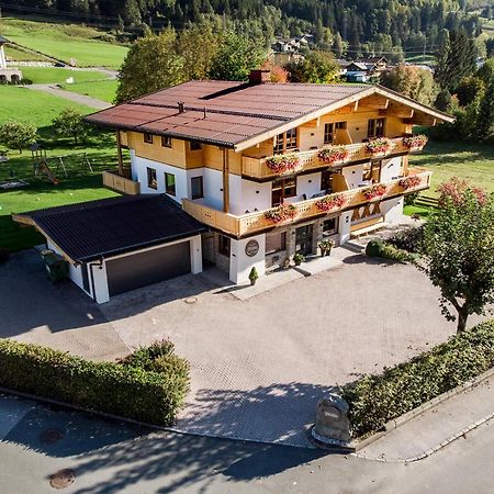 Appartement Muehle - Including Summercard, Sauna, Kaprun'S Largest Private Garden With Panoramic View エクステリア 写真